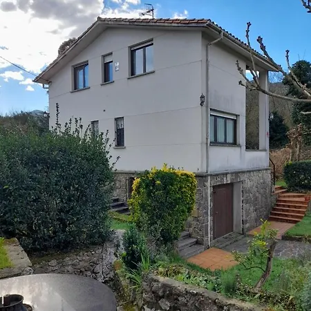 Casa Los Bufones De Pria * Llames de Pría