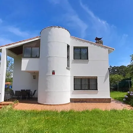 Casa Los Bufones De Pria Feriehus *