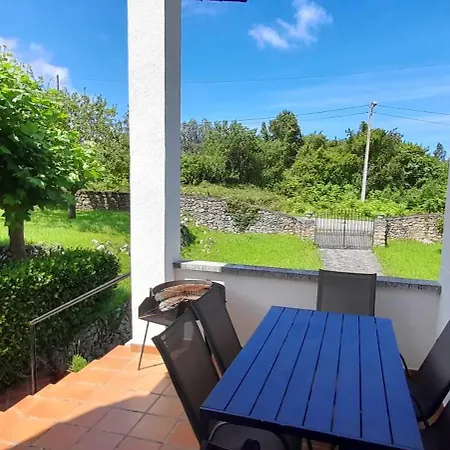 Casa Los Bufones De Pria Feriehus *