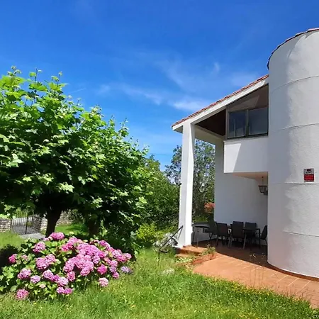 Casa Los Bufones De Pria Llames de Pría