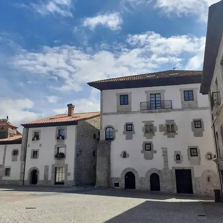 Casa Los Bufones De Pria