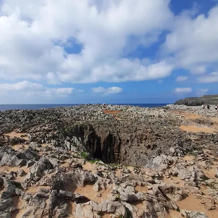 Casa Los Bufones De Pria Feriehus *