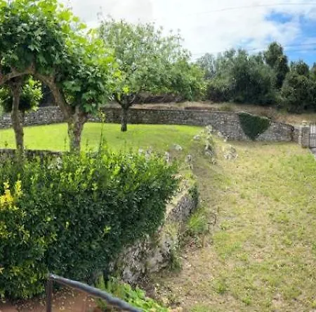 Casa Los Bufones De Pria Feriehus Llames de Pría